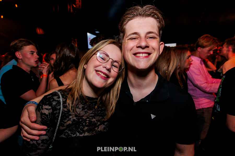 Publiek Bewerkt    (111)